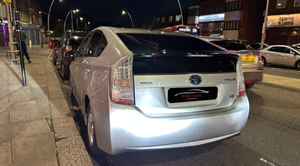 Toyota Prius 1.8 Hybrid 2011 - Image 4