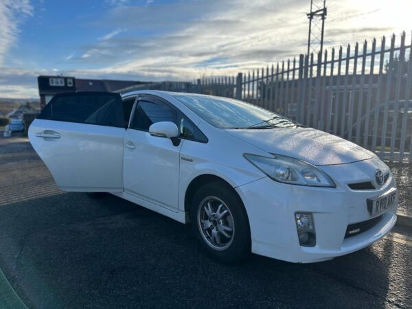 Toyota Prius 1.8 Hybrid 2010 - Image 9